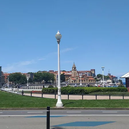 El Capricho Centro By Apartamentos Turisticos El Capricho Gijon شقة *